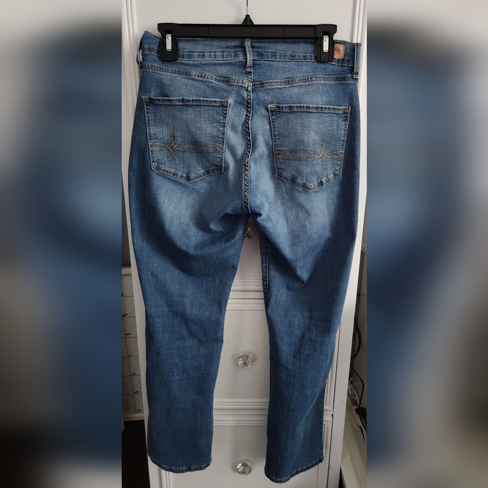 Levi's Denizen Curvy Slim Jeans Size 6M - Picture 2 of 6